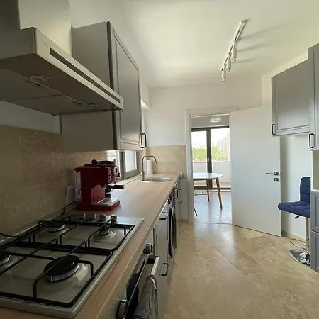 Your Modern In The Armenian Quarter *